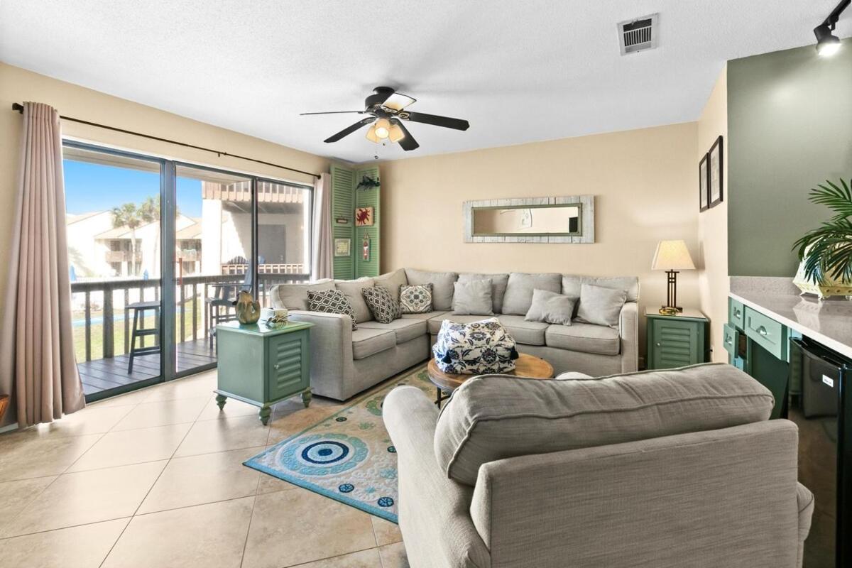 Blue Surf 8 Holiday home