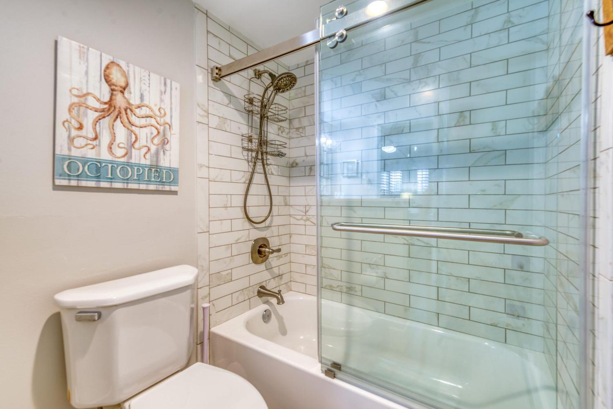 Apartment House C301 - Beachfront With Pool, Wifi, & Service Destin