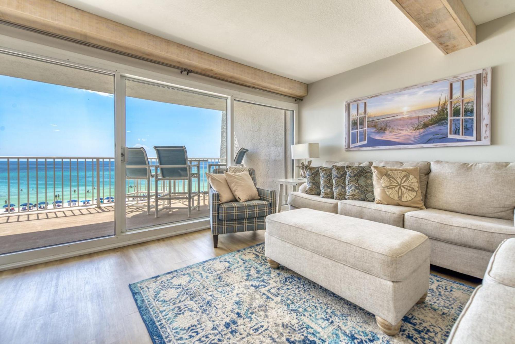 House C301 - Beachfront With Pool, Wifi, & Service