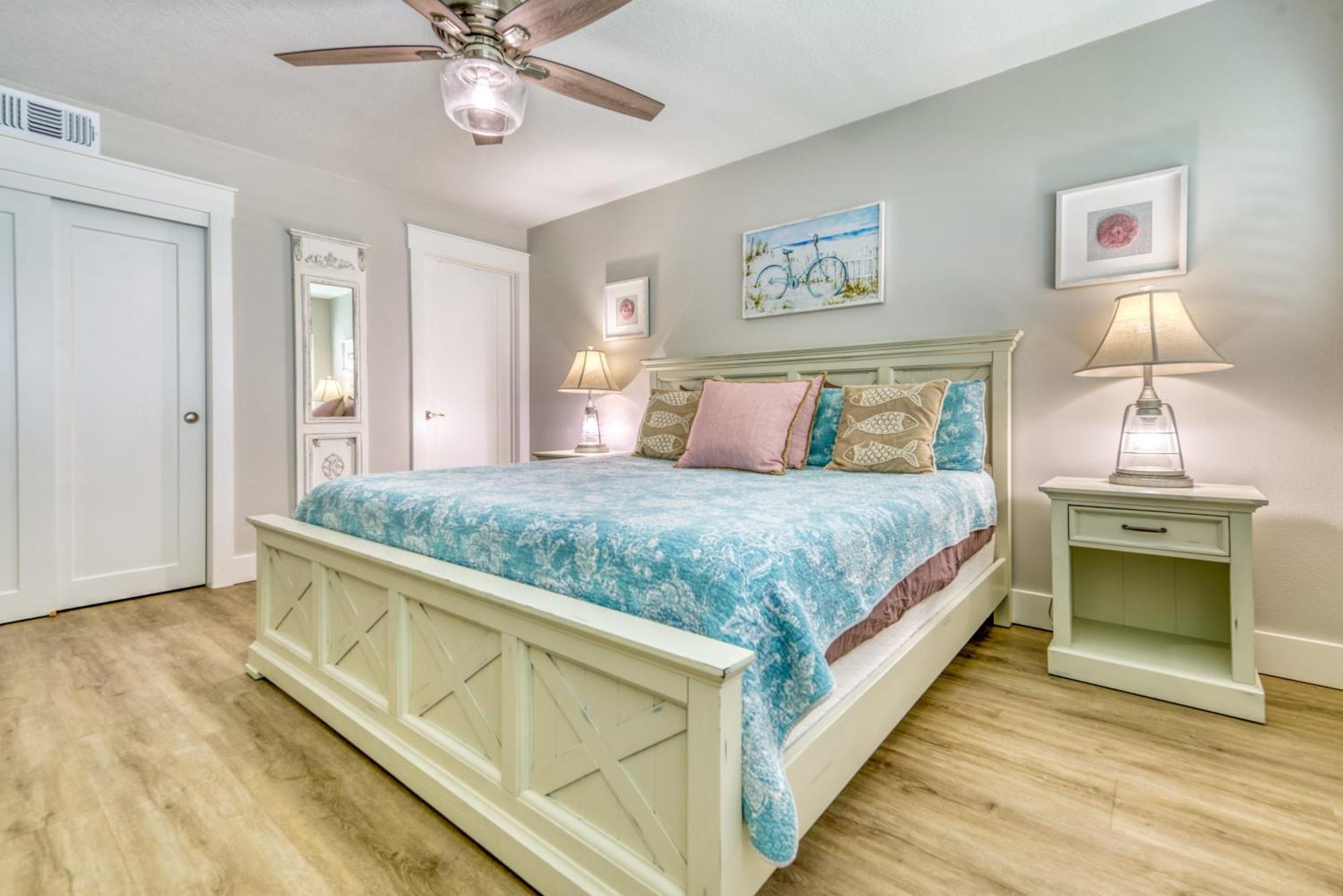 House C301 - Beachfront With Pool, Wifi, & Service Apartment *