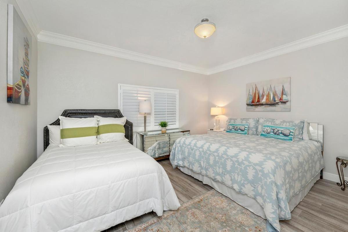 2123 Shoreline Towers 2-bdrm Penthouse Free Setup *