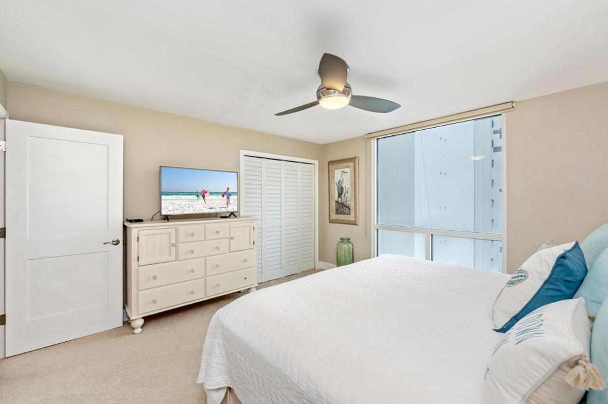 Holiday home 2071 Shoreline Towers Beachfront Free Setup *