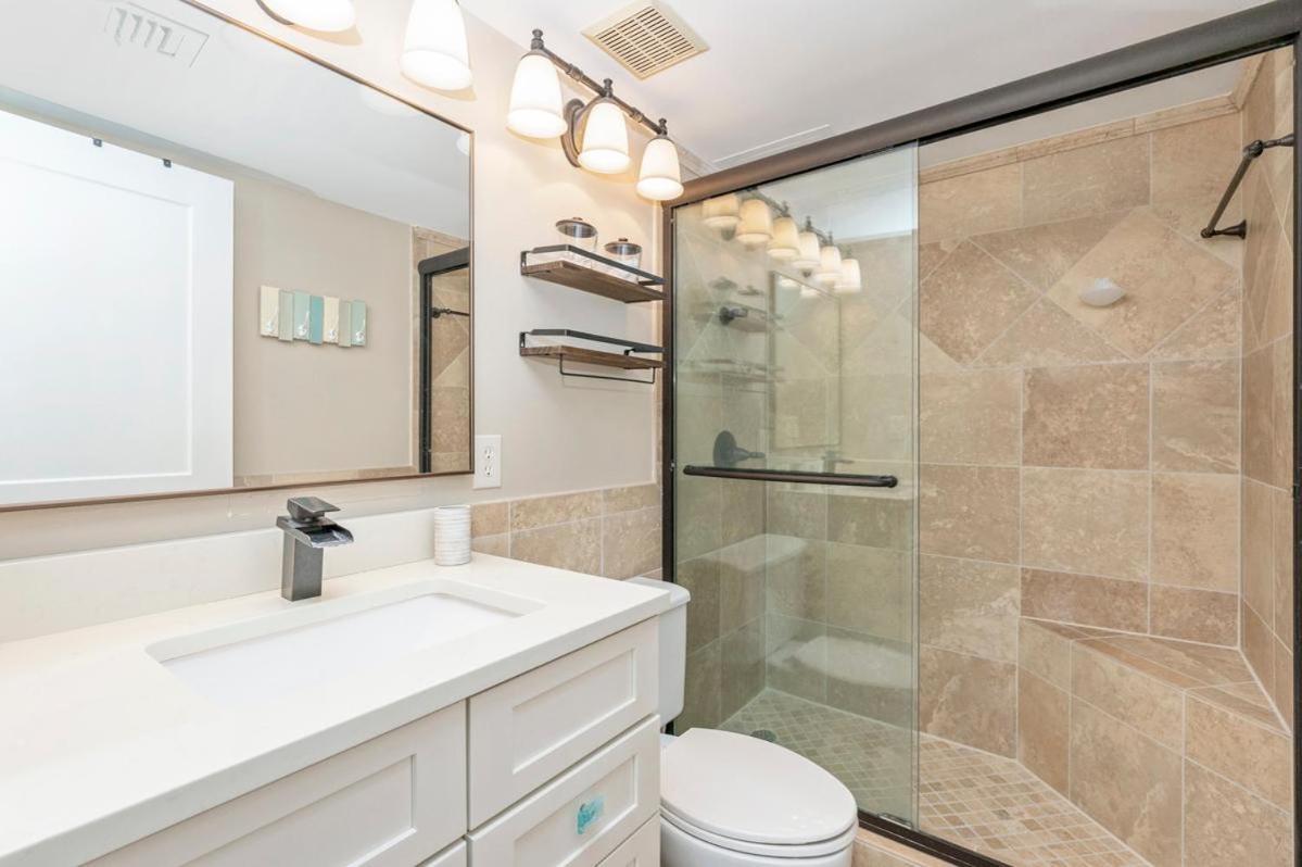 2071 Shoreline Towers Beachfront Free Setup * Destin