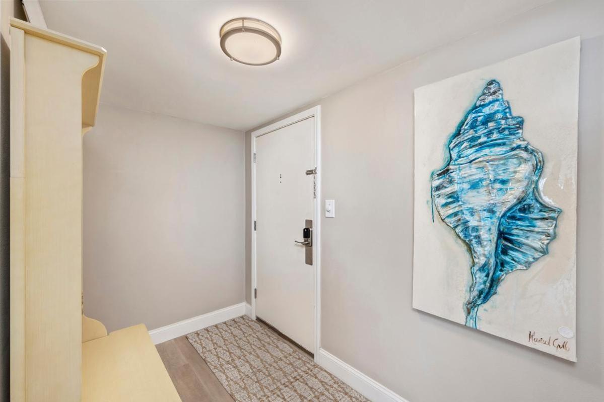 2071 Shoreline Towers Beachfront Free Setup Destin