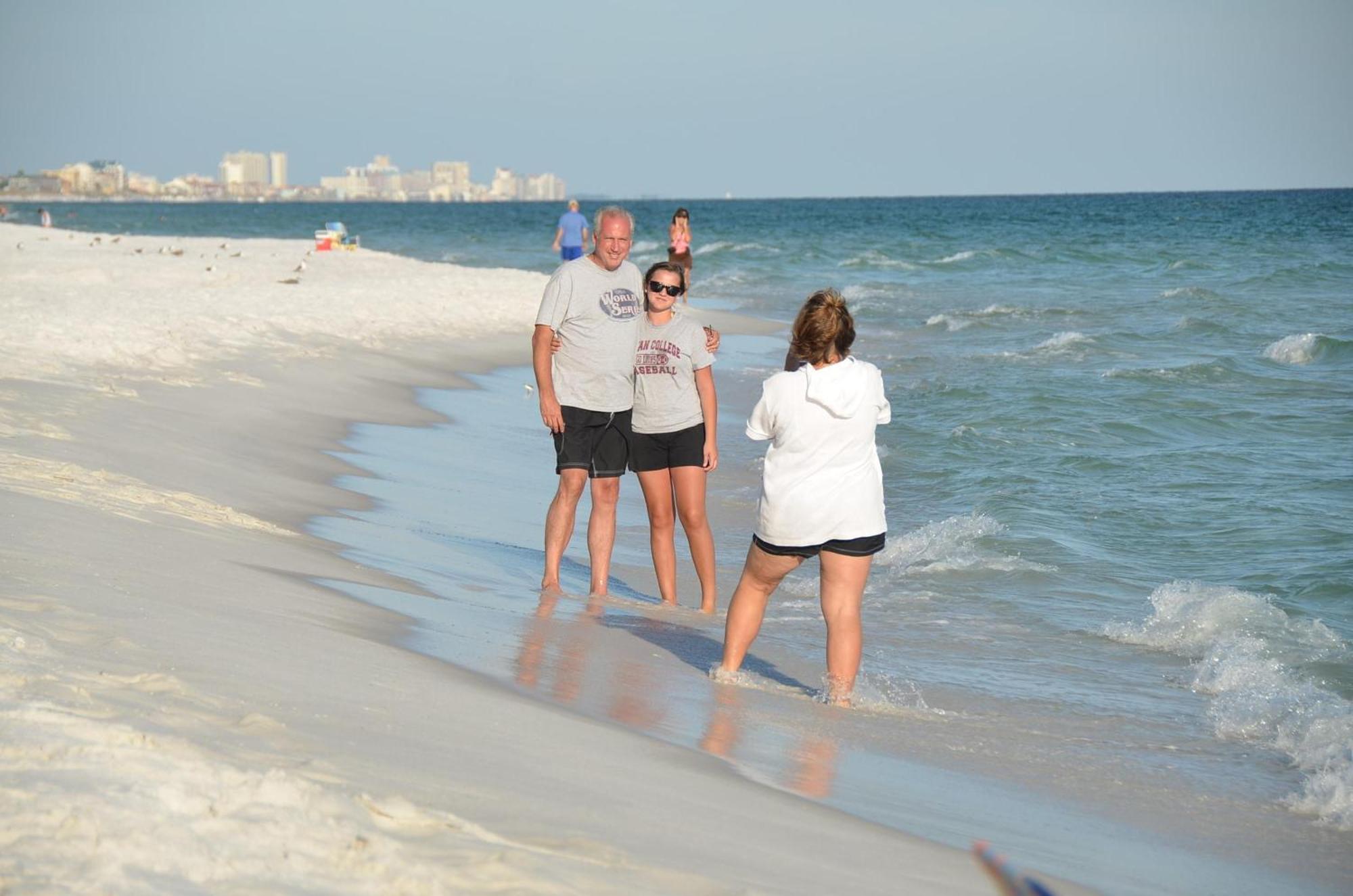 2071 Shoreline Towers Beachfront Free Setup Destin