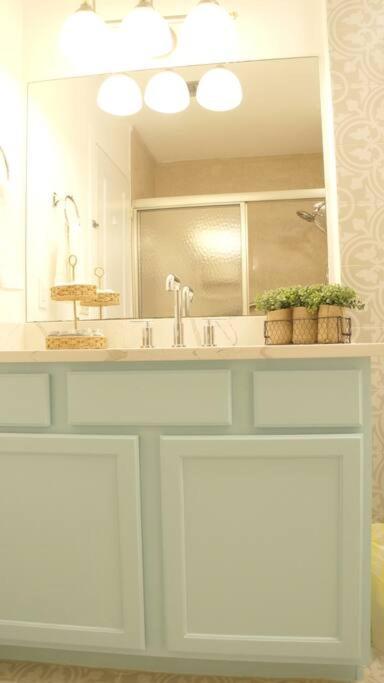 Charming Townhome Shoreline Towers Short Walk To The And Pool