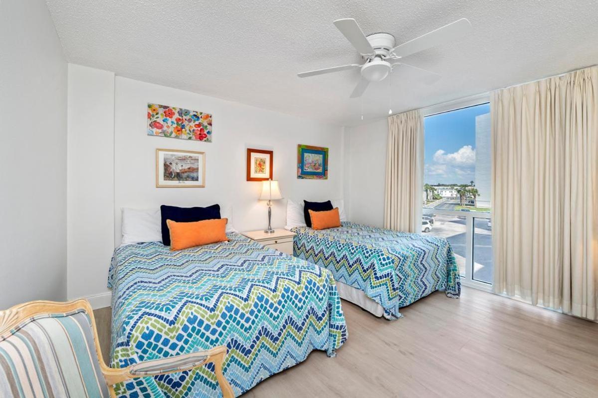 2036 - Shoreline Towers Beachfront Free Setup Destin