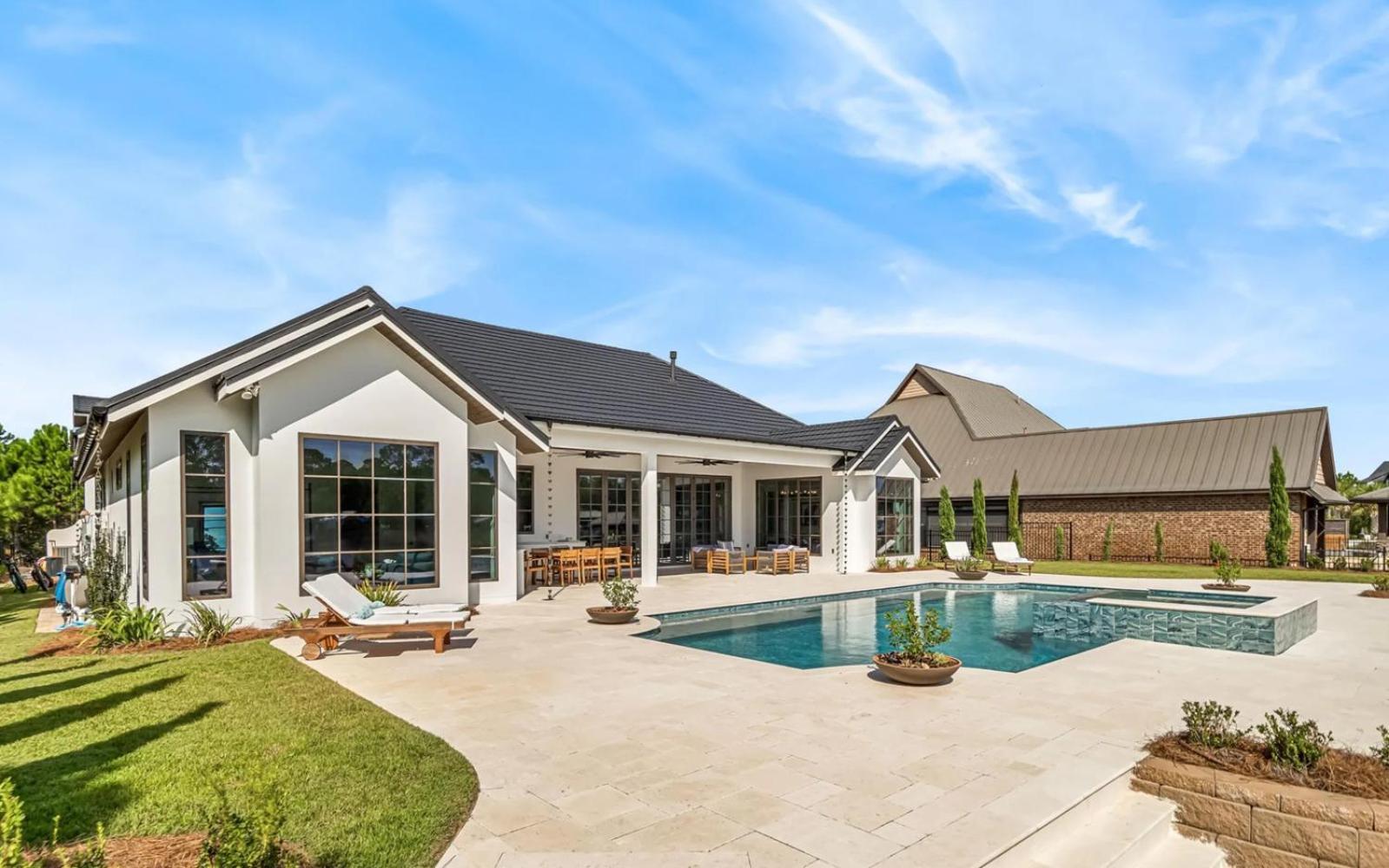 Three Hundred By Oversee 30a Holiday home Destin