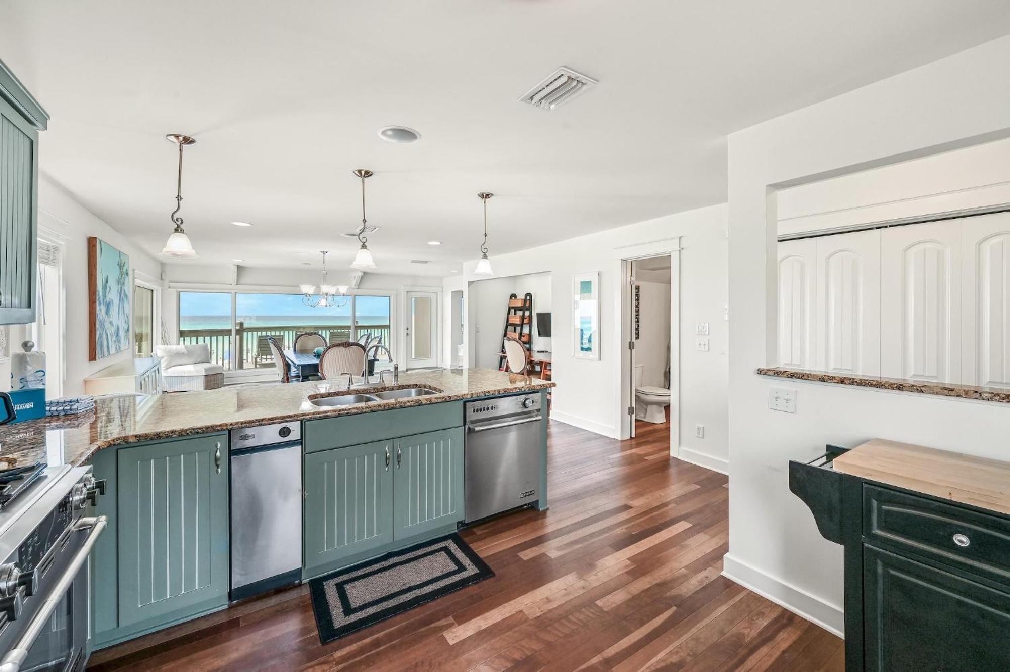 White Caps - 2829 Scenic Gulf Drive Holiday home
