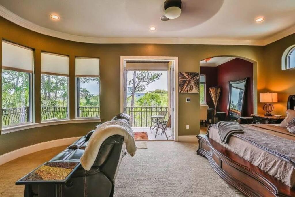 Holiday home 5 Bedroom Private Pool Jacuzzi Golf Cart 3 Min To *