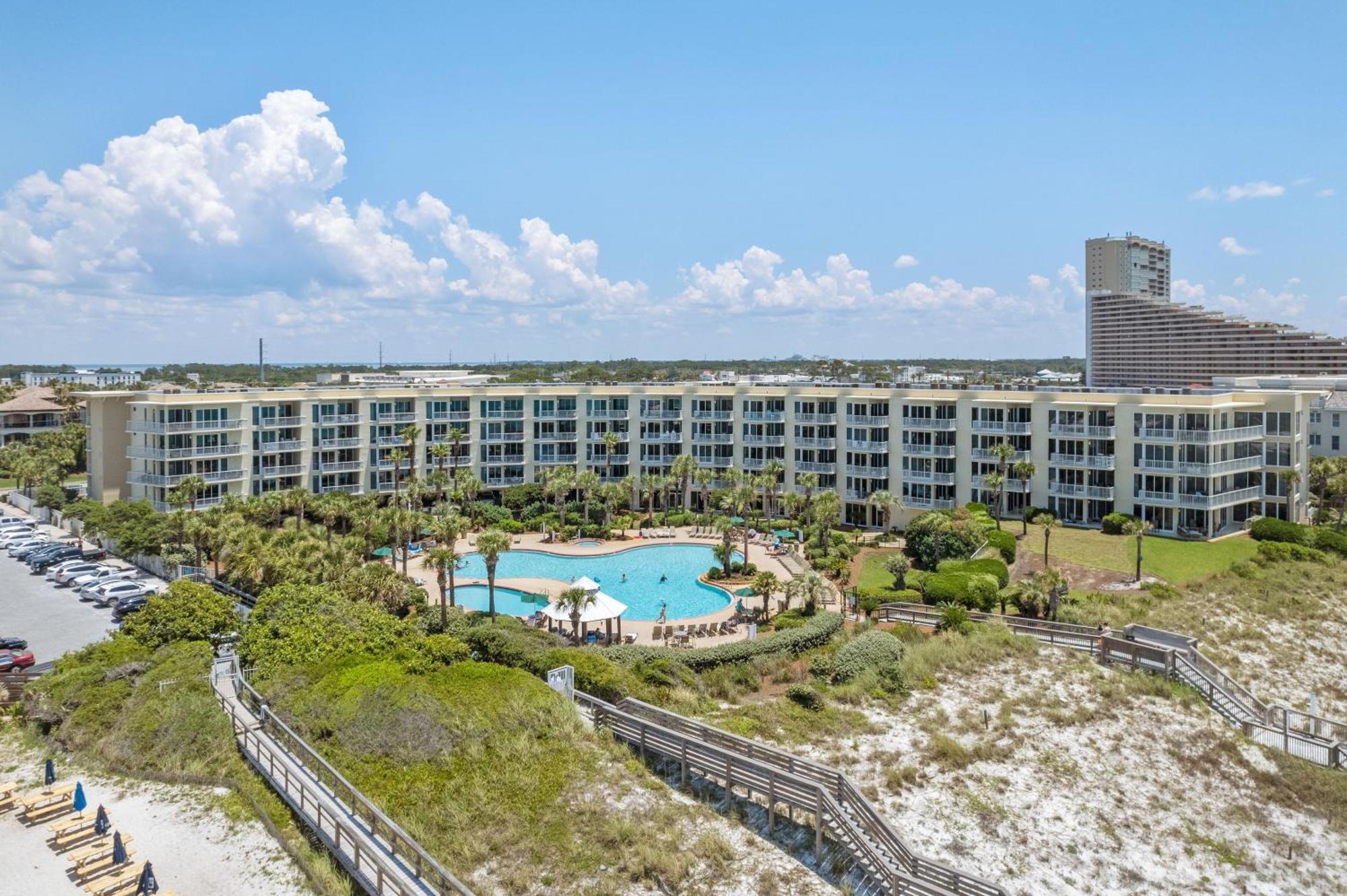 Holiday home The Crescent 401 Destin