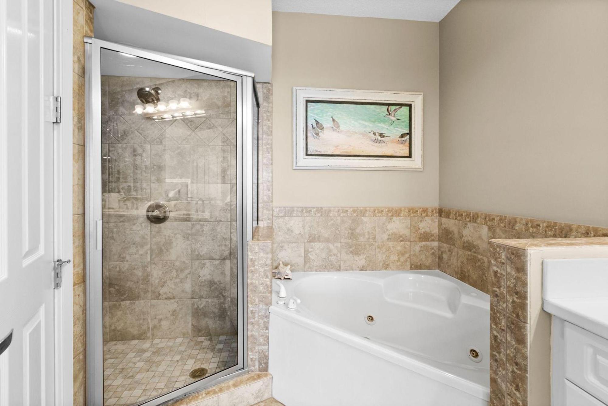 The Crescent 401