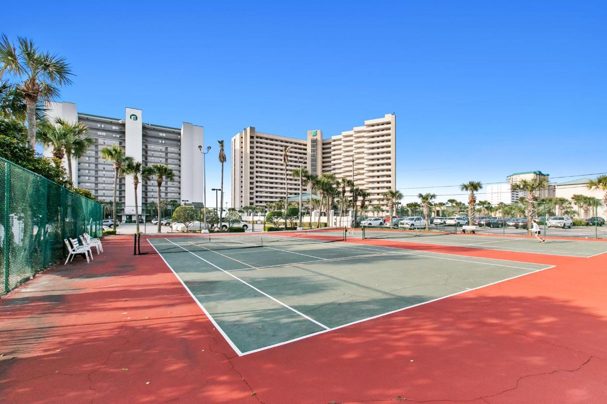 Emerald Towers 0101