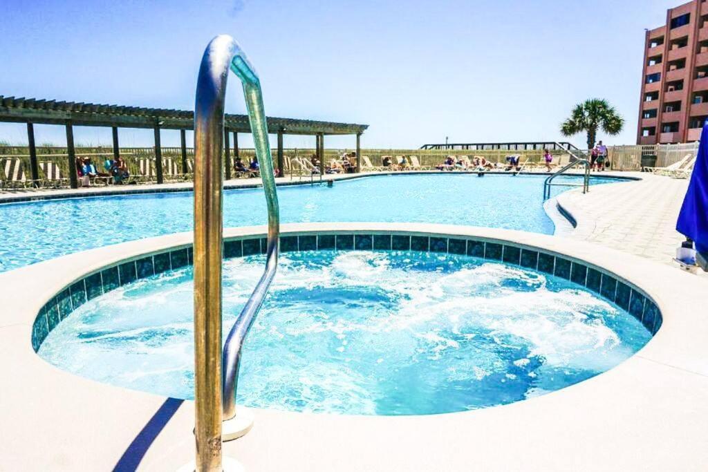 Holiday home Snowbird Rate! Heated Pool, Steps To Private Destin