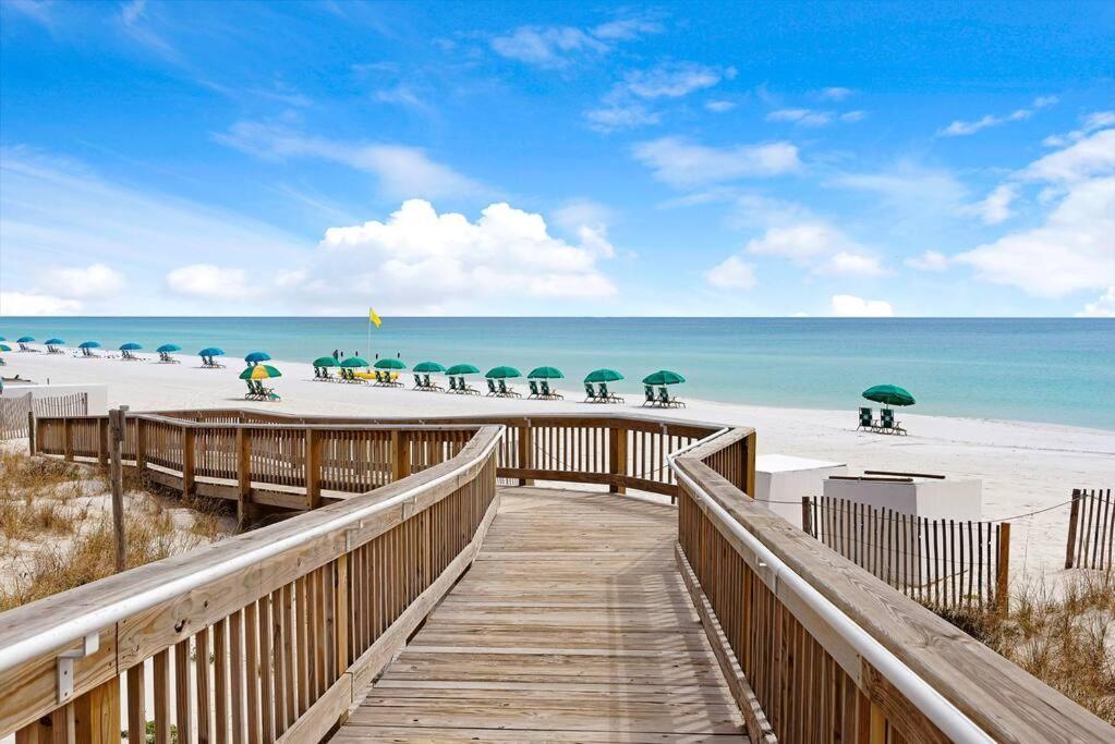 Snowbird Rate! Heated Pool, Steps To Private *