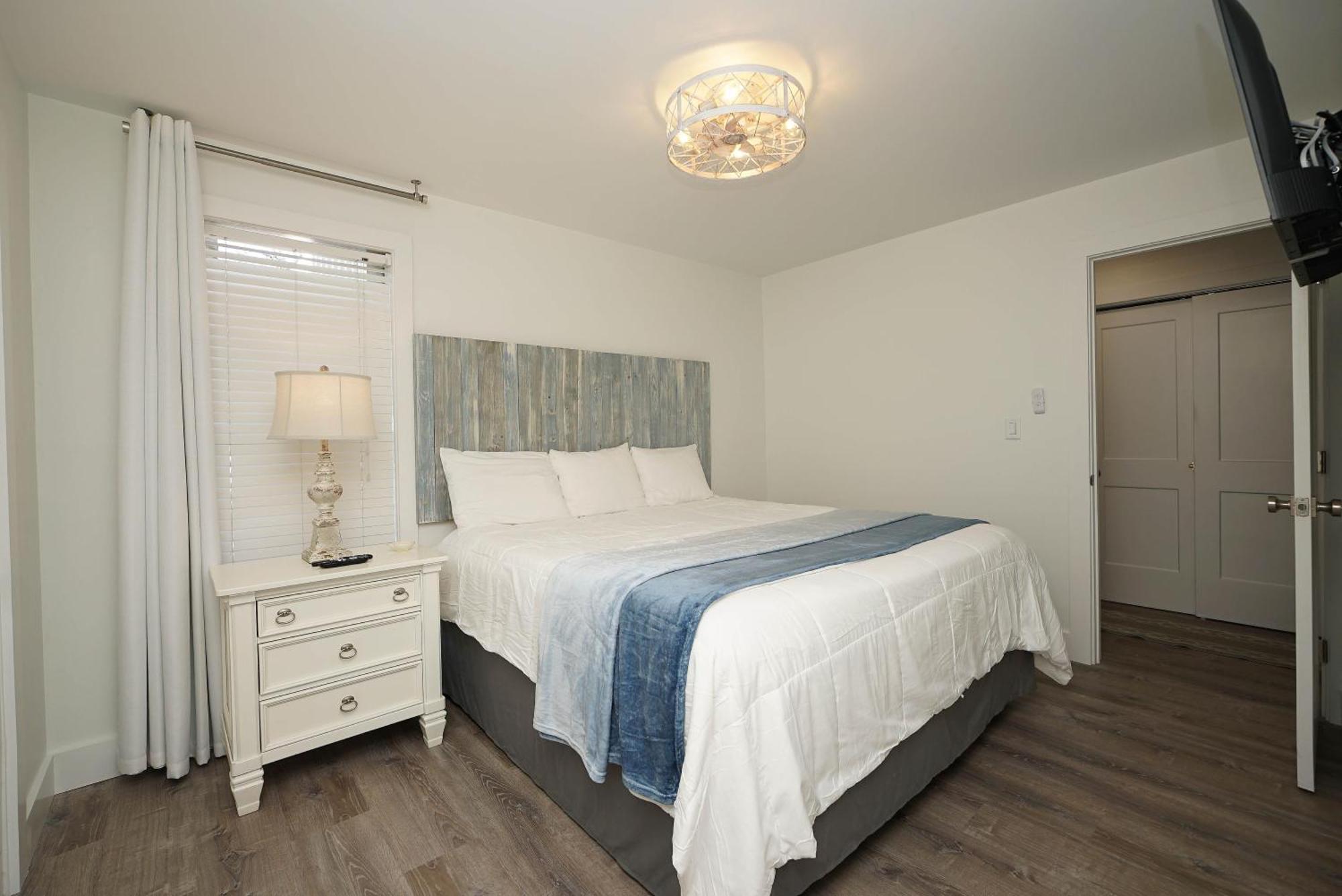 Sandpiper Cove 1014 *