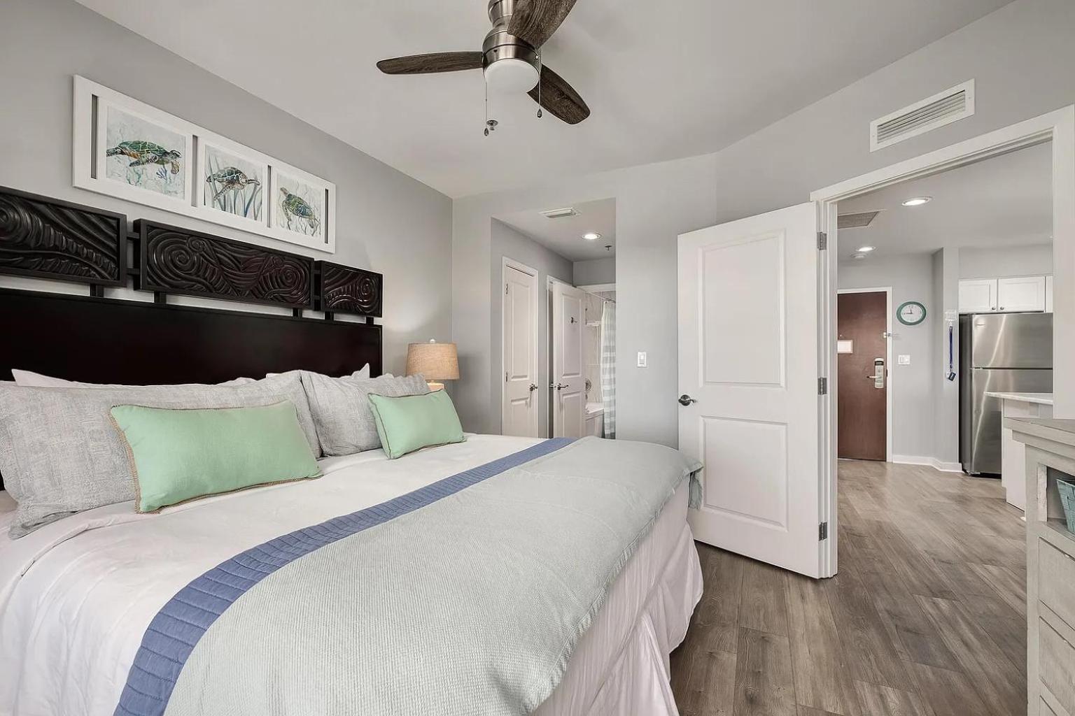 New Listing Awesome Luau Apartment