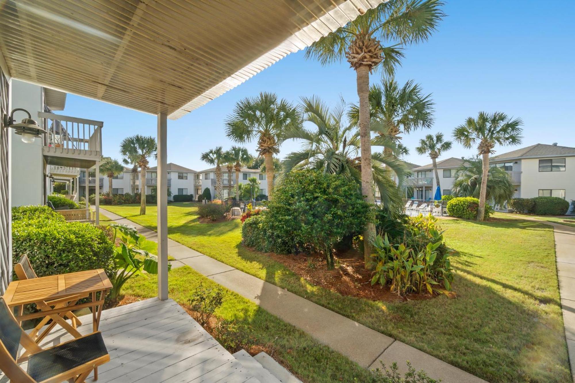 Holiday home Outdoor Pool Private Patio Pet Friendly *