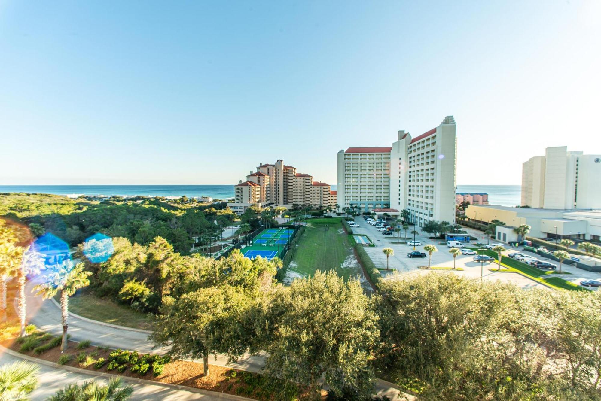 Summit At Tops'l 403 Holiday home Destin