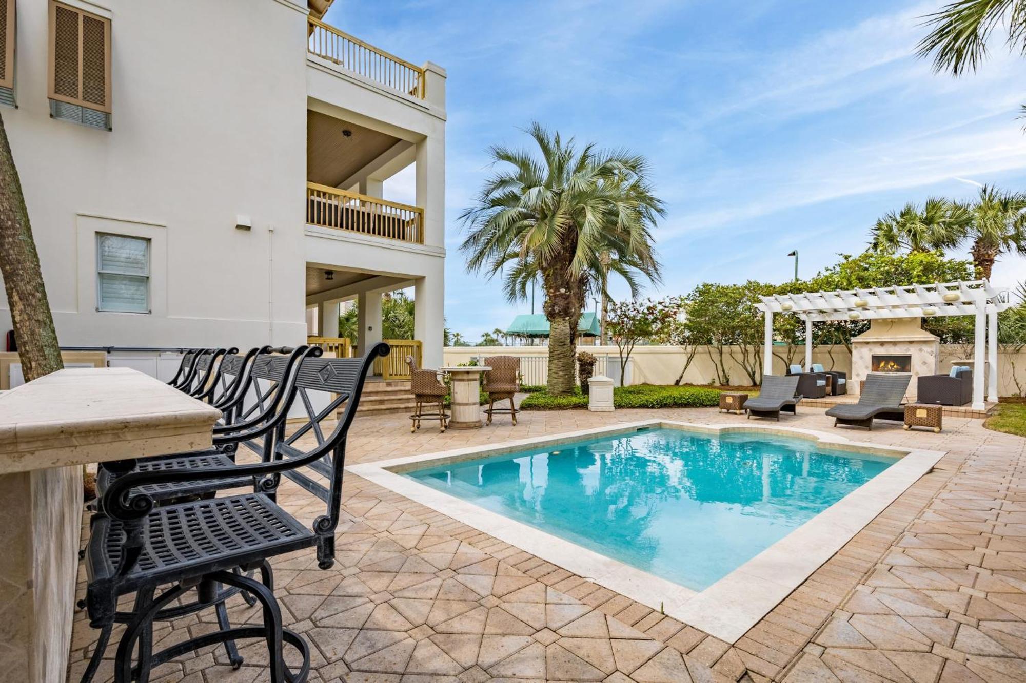 White Sails By Avantstay 5 Mins To Amazing Views Private Pool Holiday home Destin