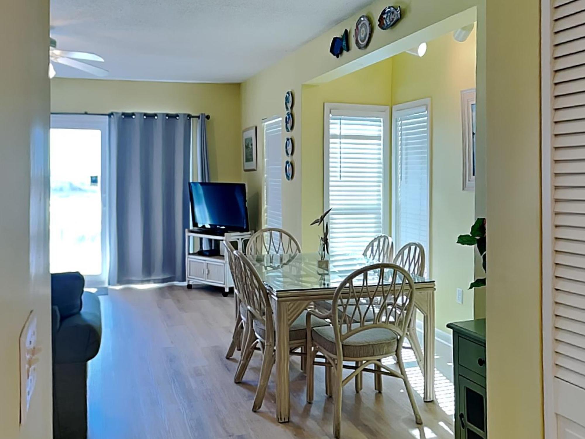 Apartment Sandpiper Cove #1121 *