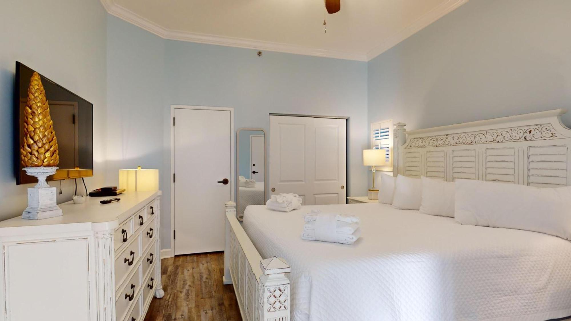 Tides 0108 Holiday home *