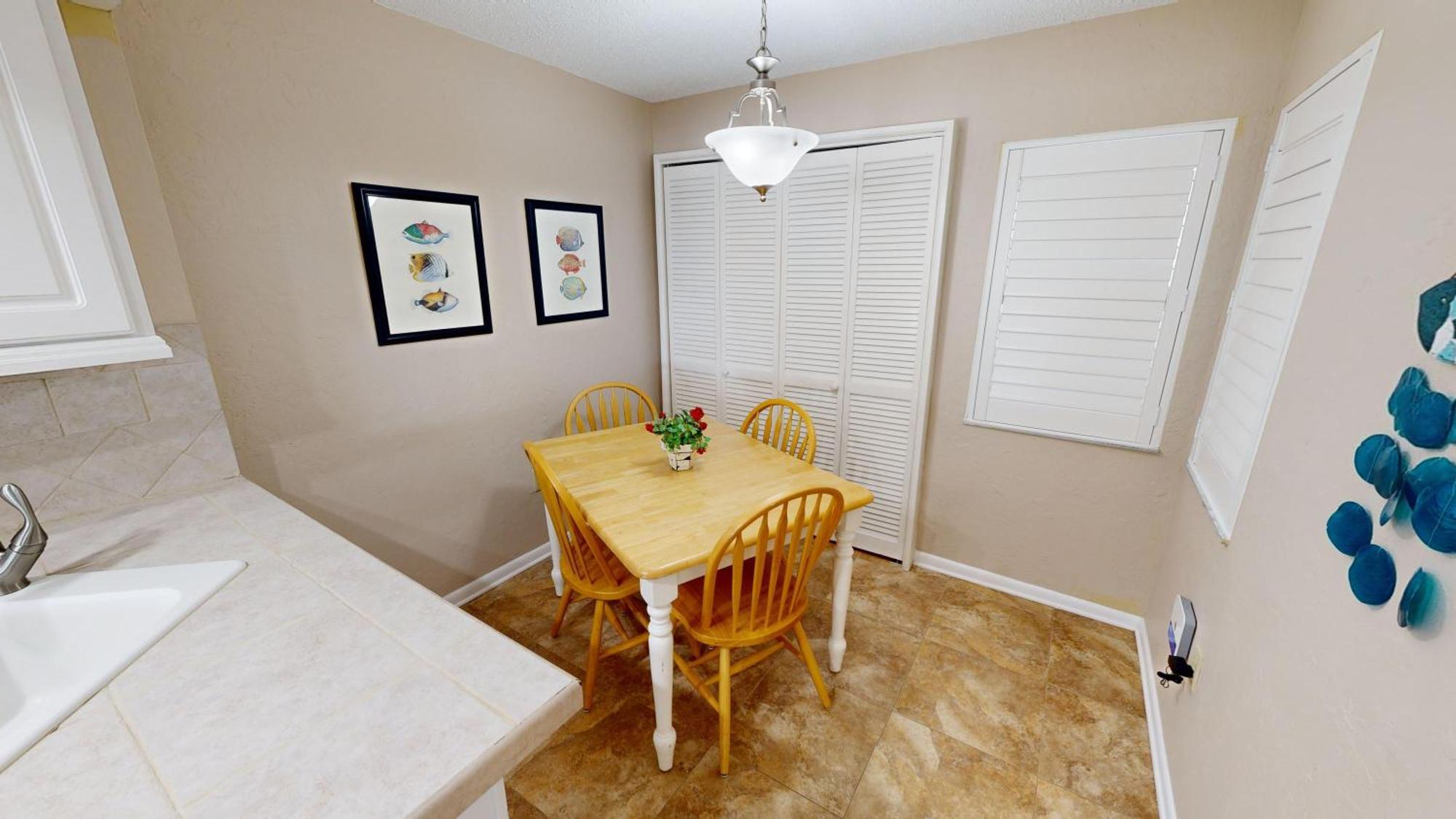 Inlet Reef 206- By Isle Apartment *