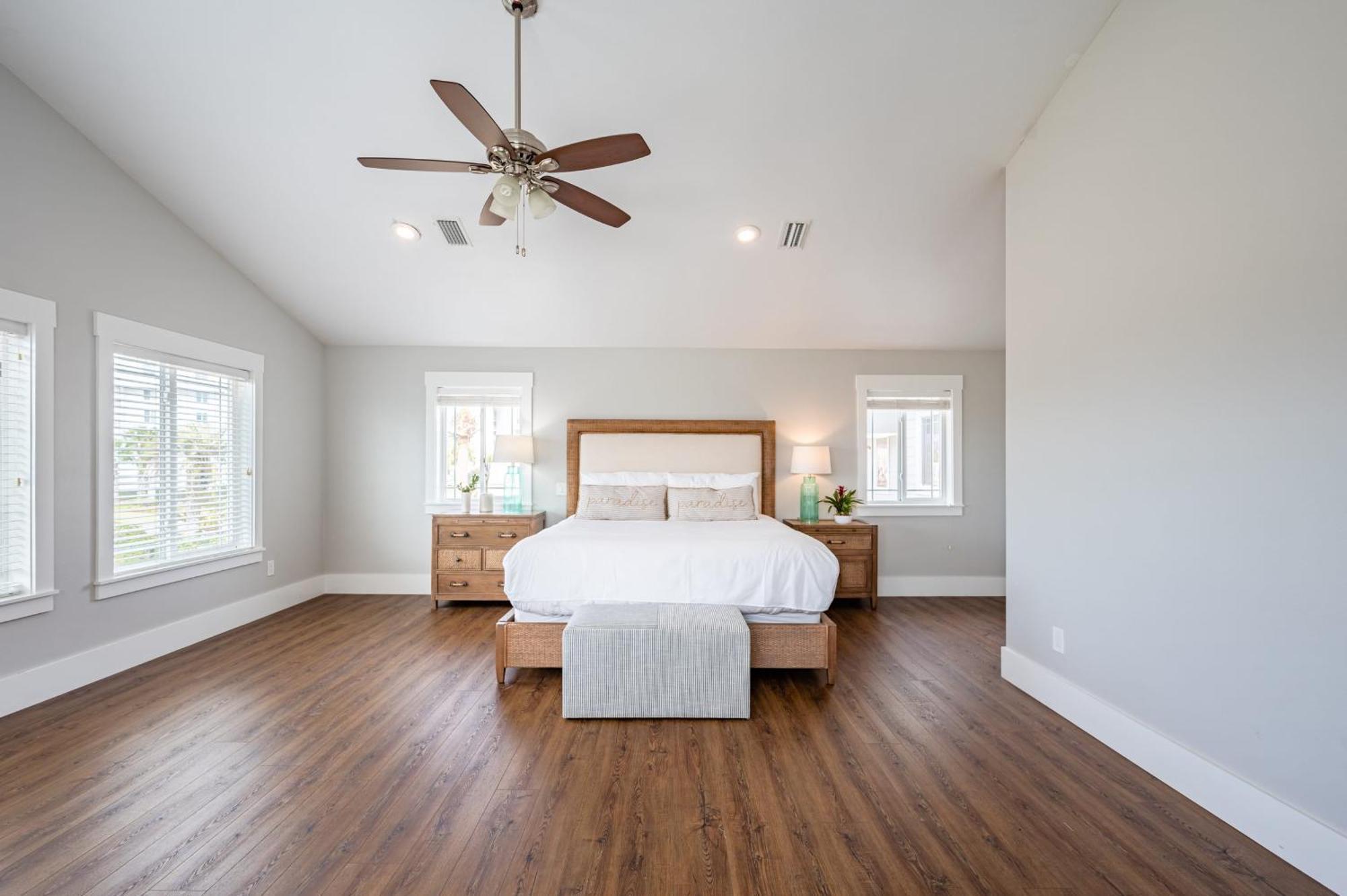Harborside By Avantstay Expansive Retreat