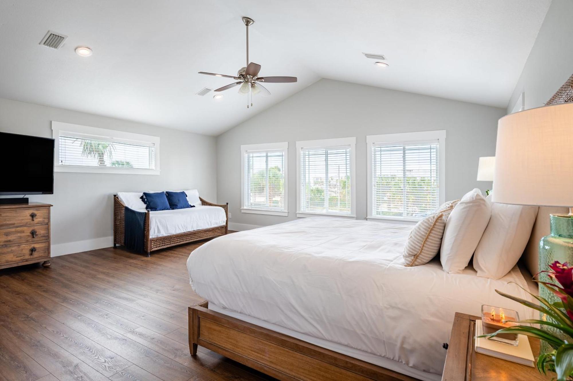 Harborside By Avantstay Expansive Retreat Holiday home Destin