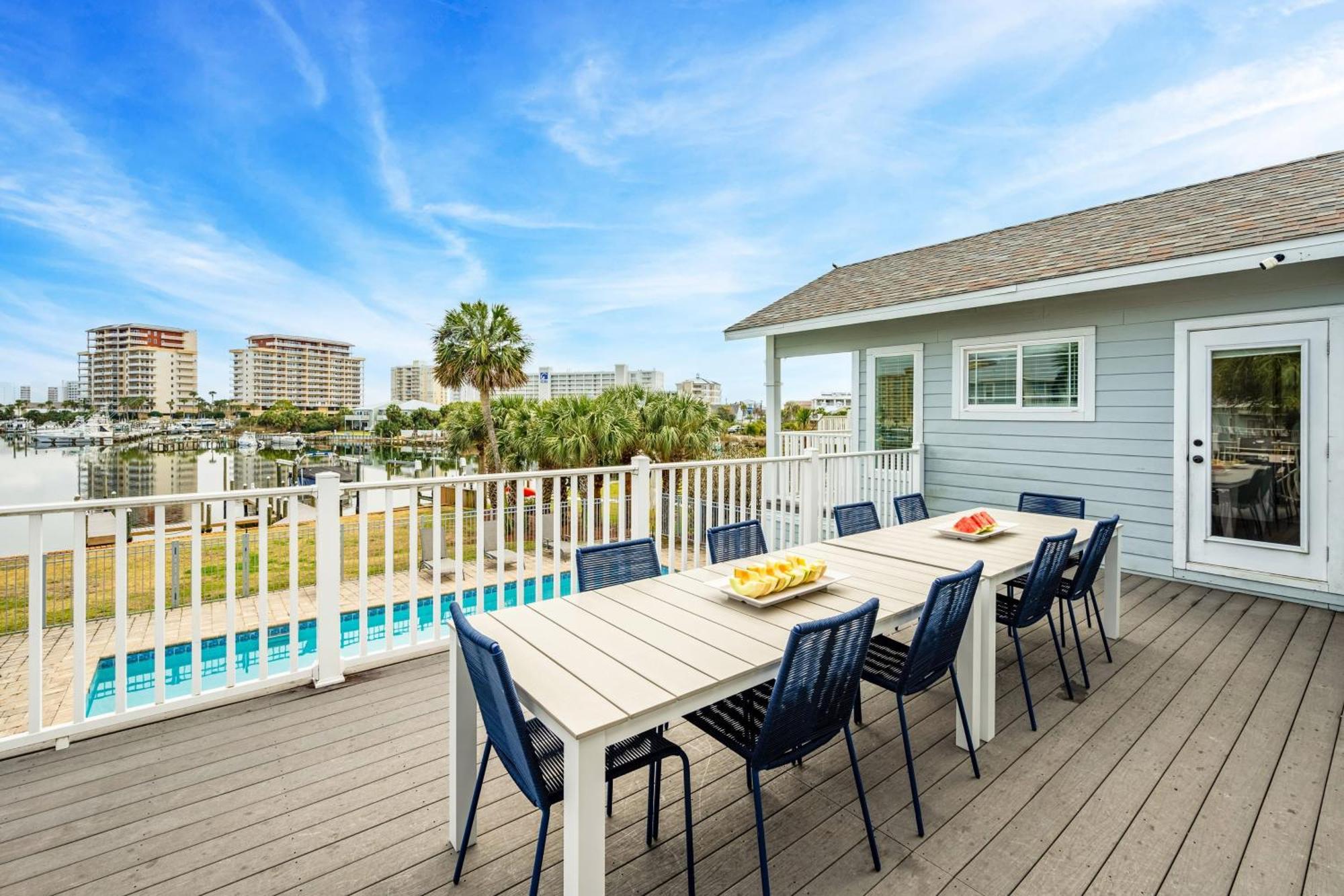 Holiday home Harborside By Avantstay Expansive Retreat *