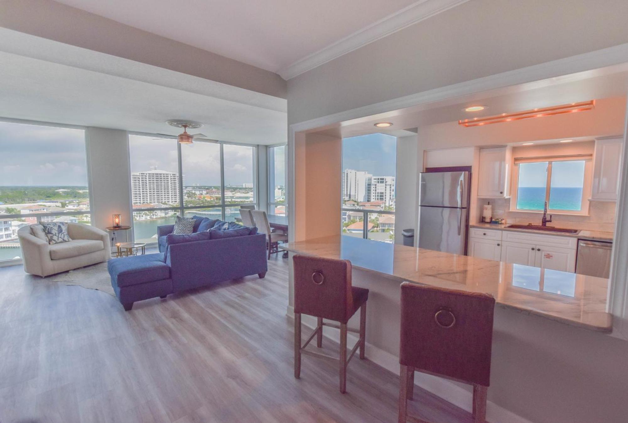 Shoreline Towers #3121 Apartment