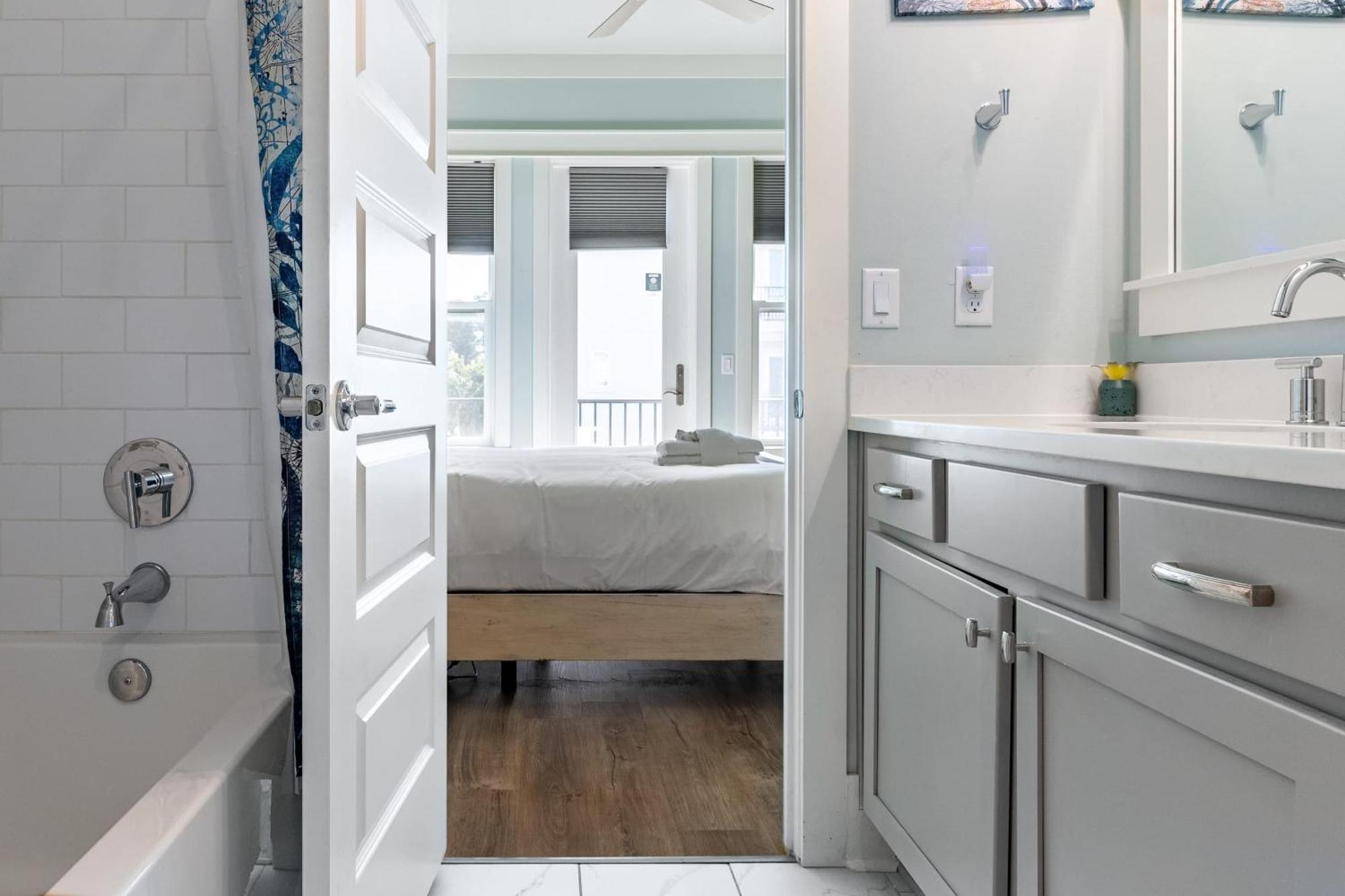 Sungazer Chateau By Avantstay Short Walk To The Pool Access Holiday home