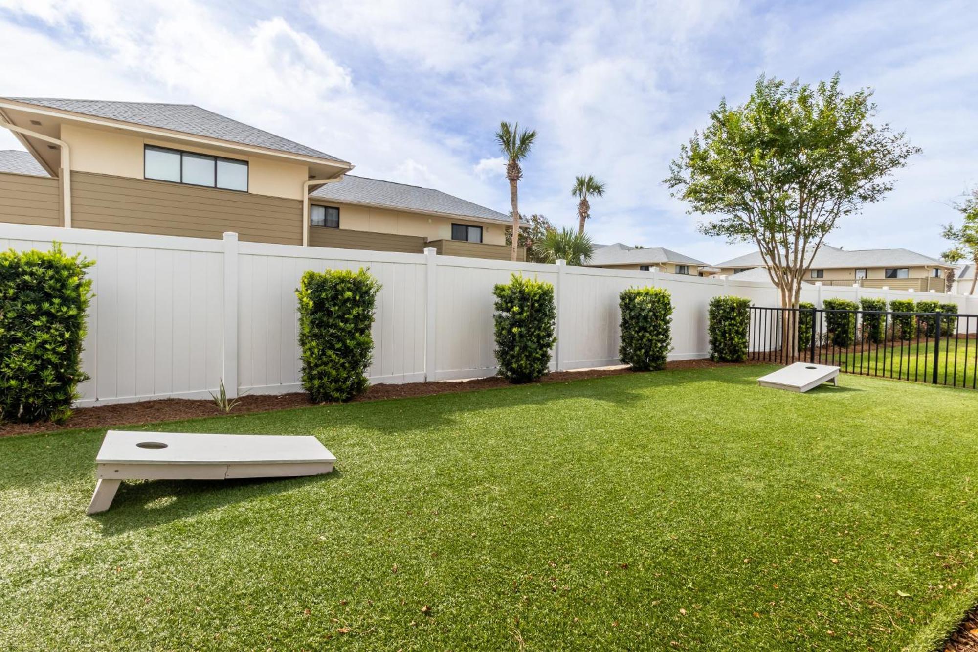Sungazer Chateau By Avantstay Short Walk To The Pool Access Holiday home