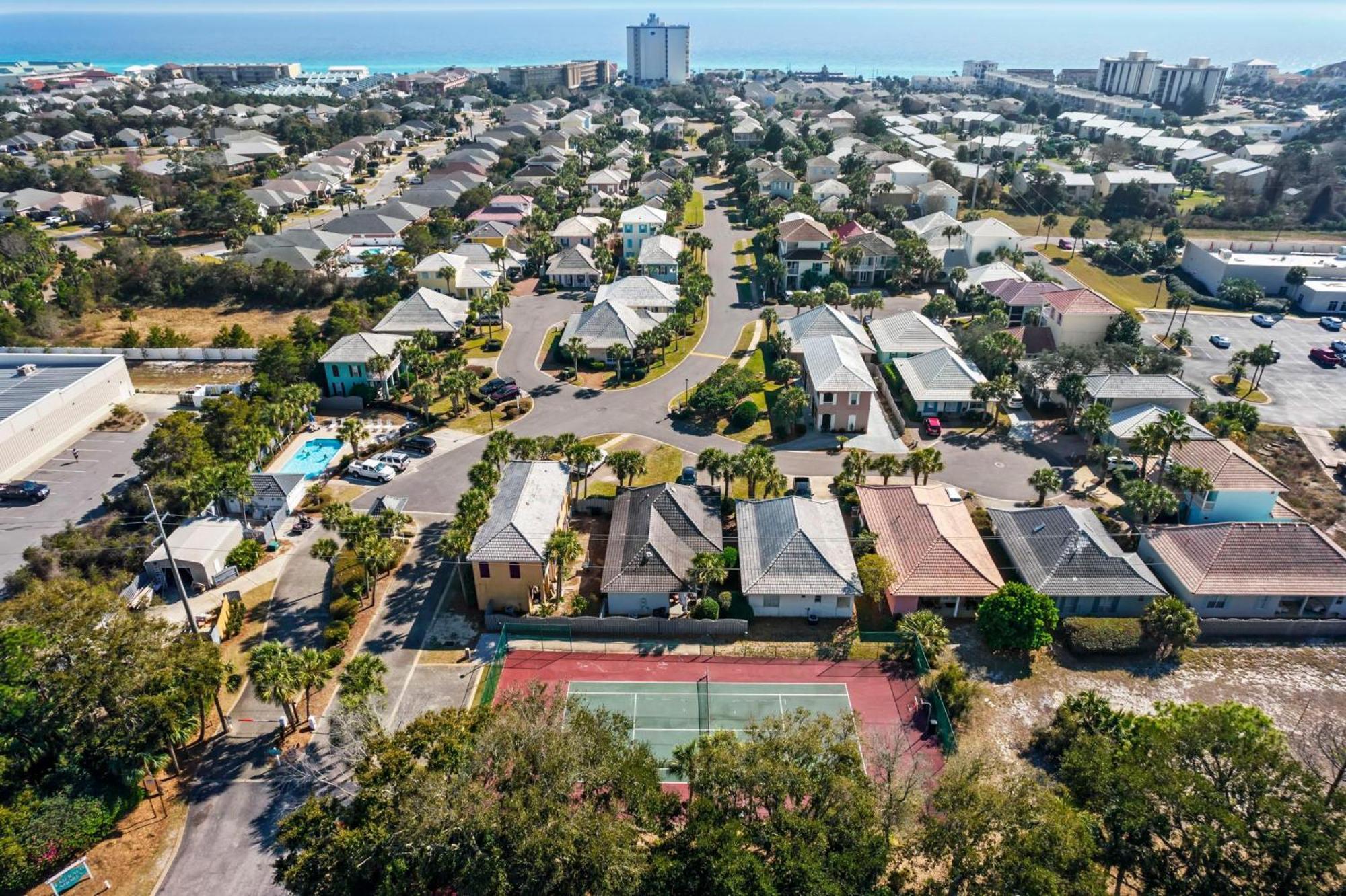 Holiday home Emerald Palace S 10 Black Coral Cove Destin