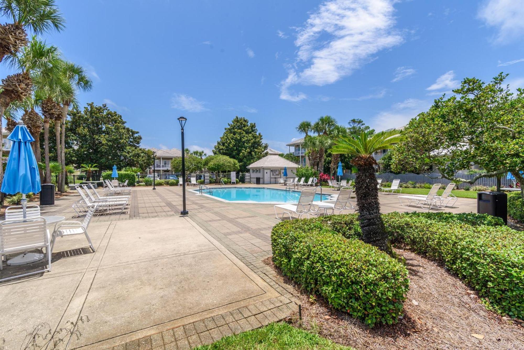 Emerald Palace S 10 Black Coral Cove Destin