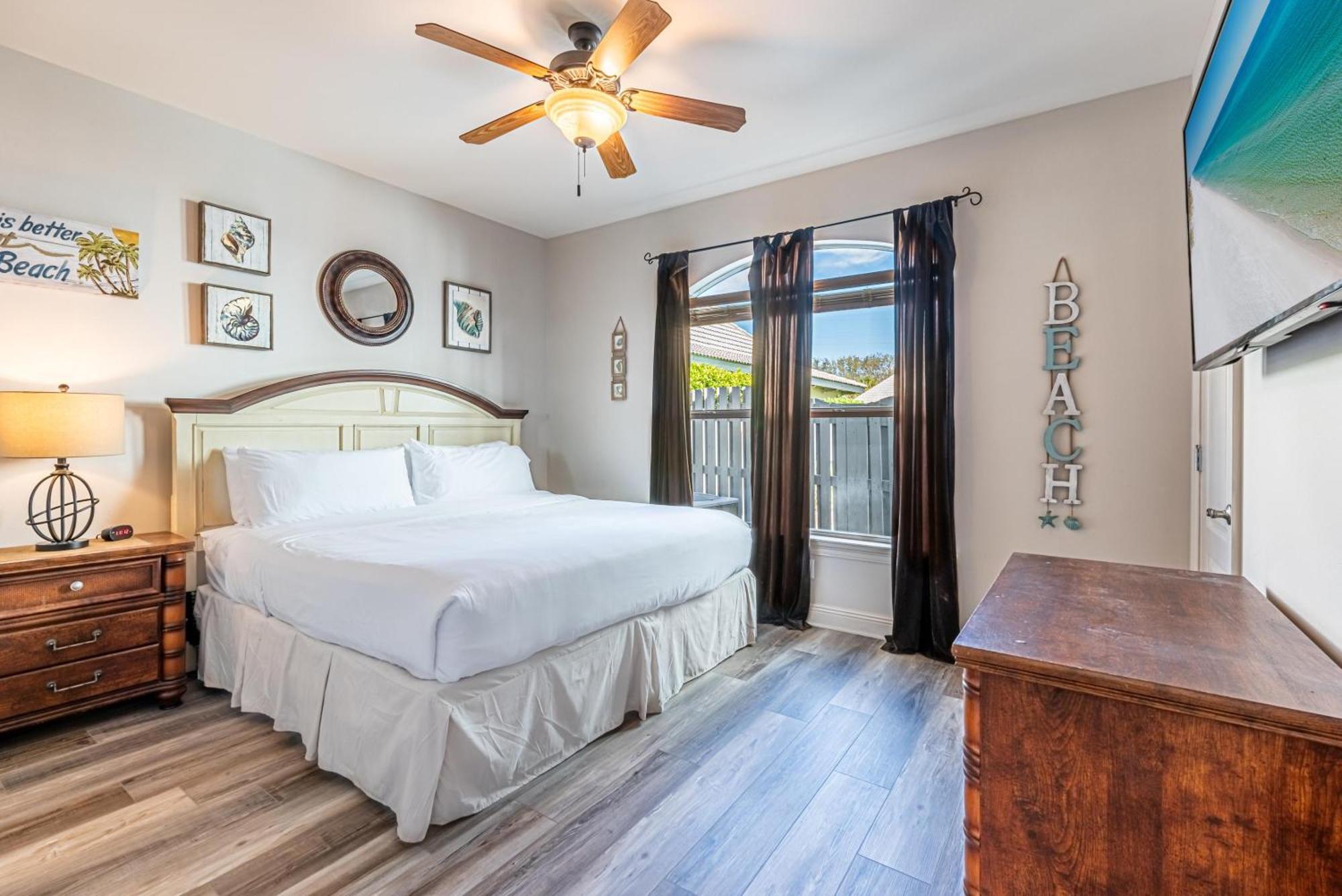 Holiday home Emerald Palace S 10 Black Coral Cove *