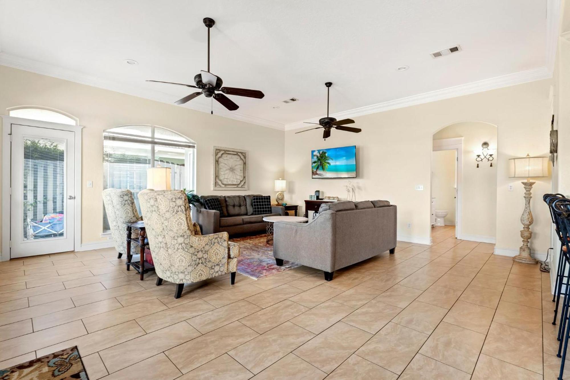 Holiday home Sunny And Share - 25 Opal Cove *
