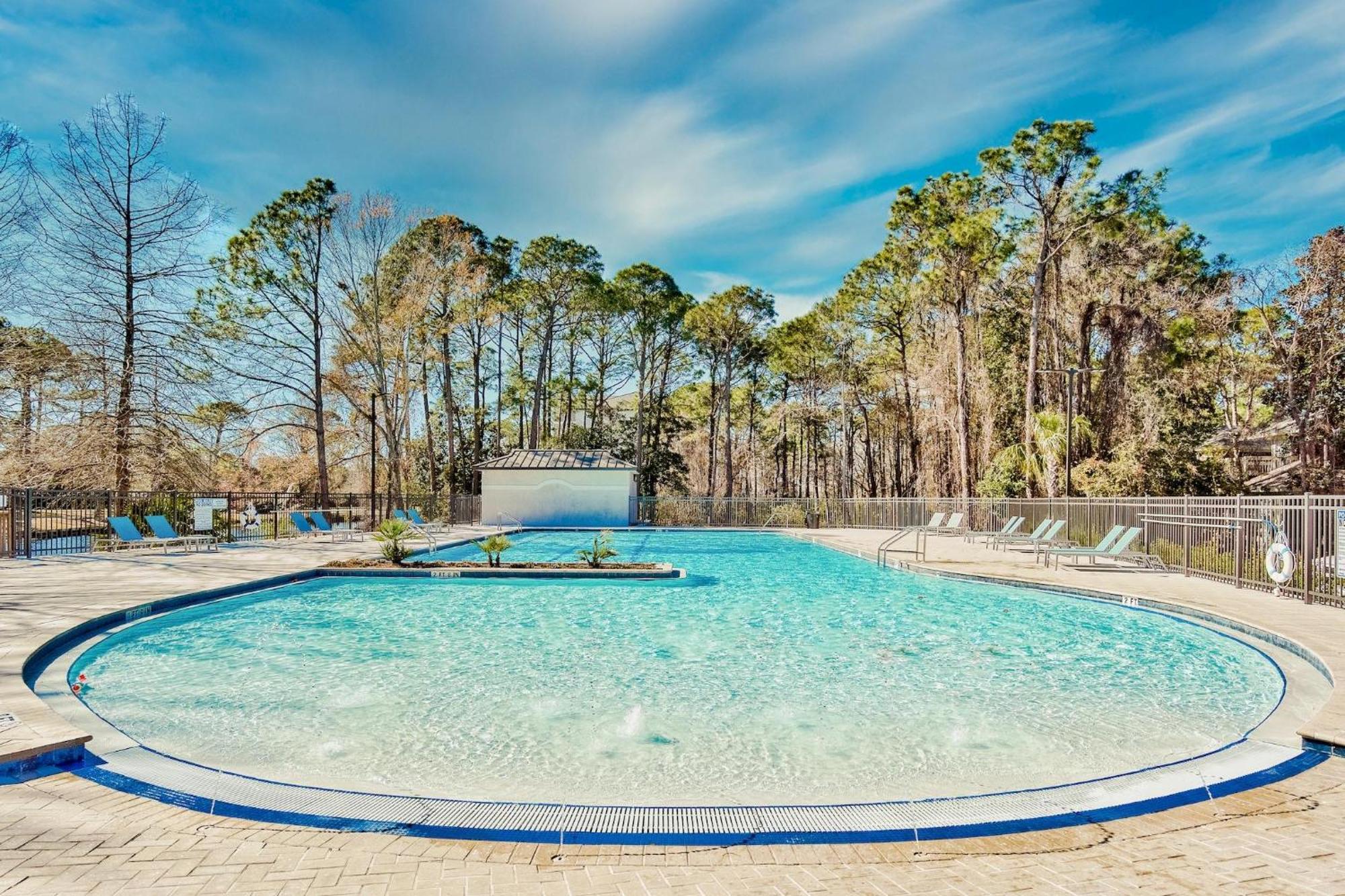 Sandpiper Village 711 