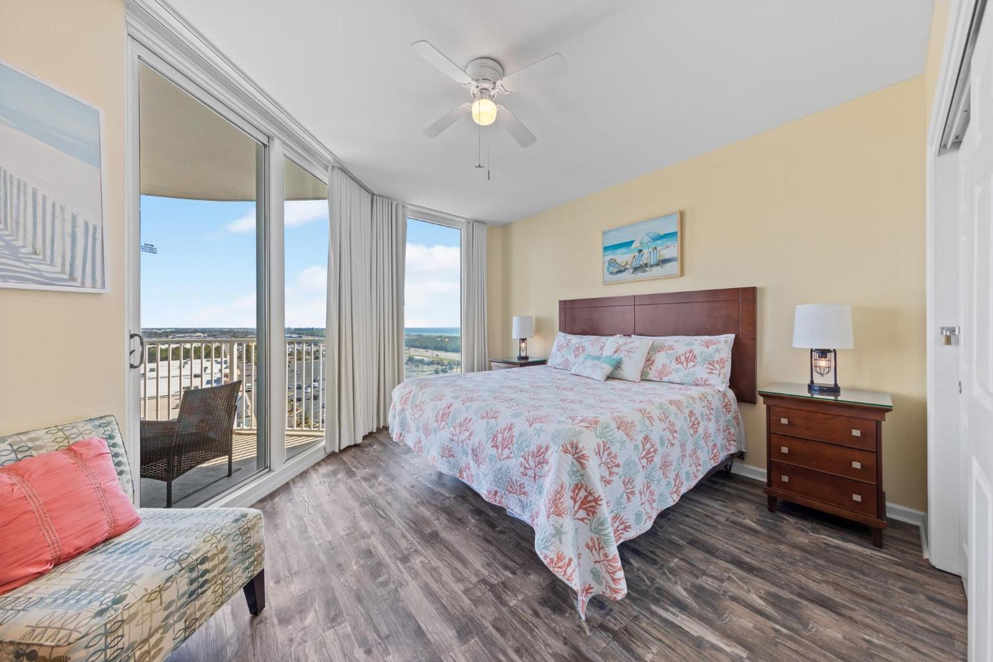 5 Star 11th Fl Stunning Sunrise 2br 2ba King Suite,pools ,shuttle Or Walk To Holiday home *