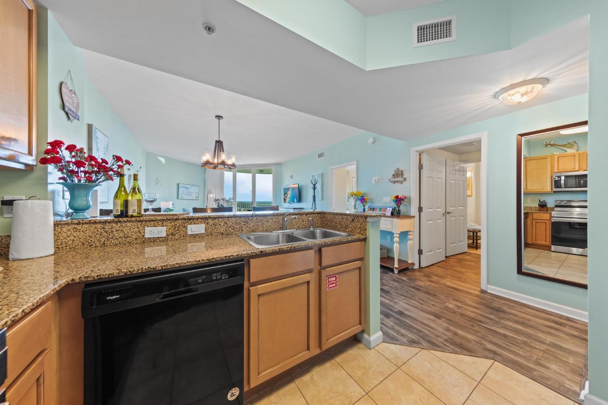 Holiday home 5 Star 11th Fl Stunning Sunrise 2br 2ba King Suite,pools ,shuttle Or Walk To