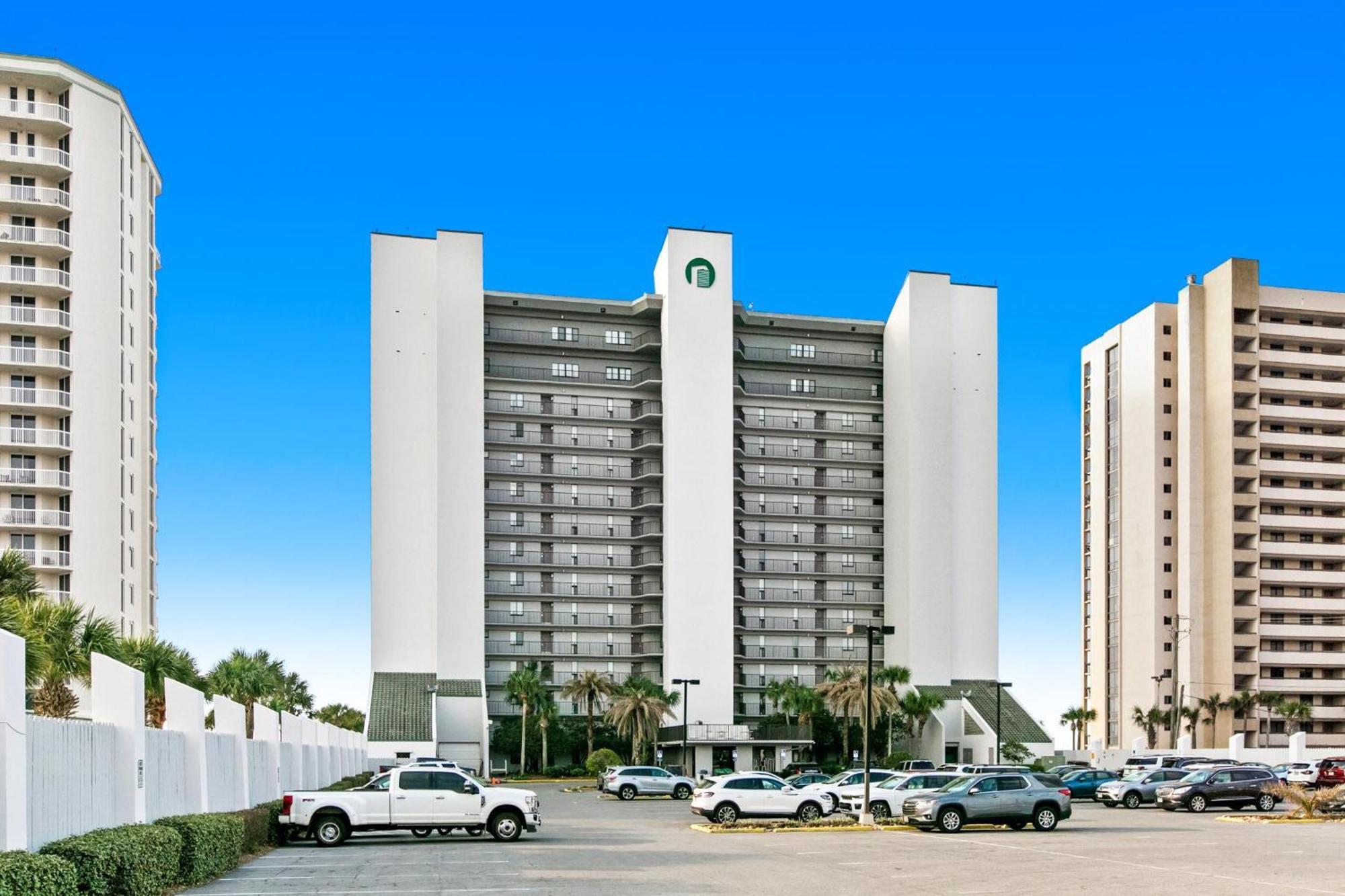Holiday home Emerald Towers 1202