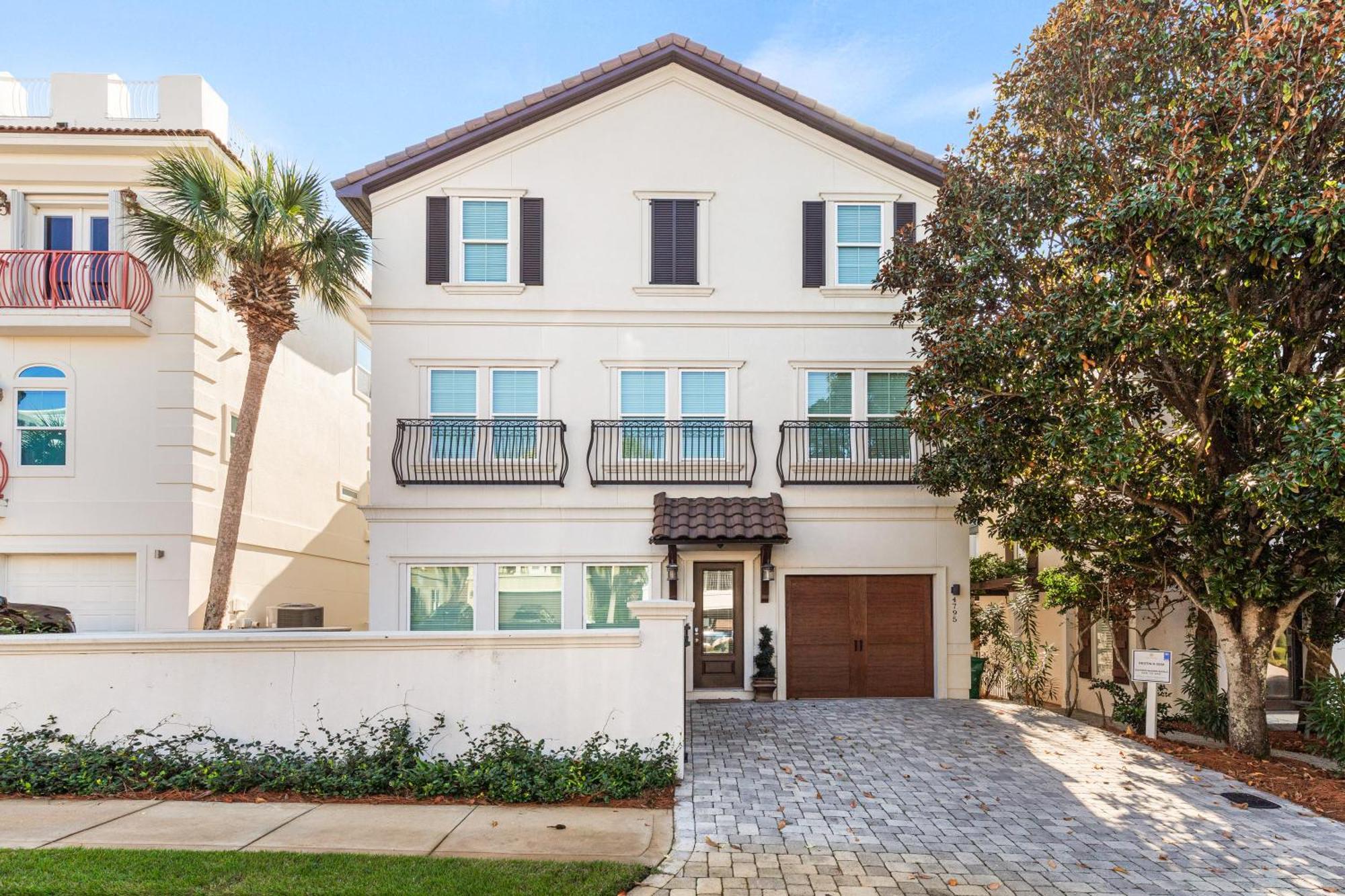 Pool - Gated Community - Private Community Holiday home Destin