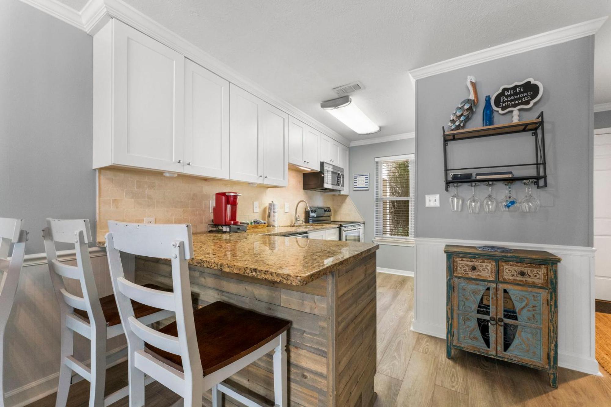 102 Poolside Apartment Destin