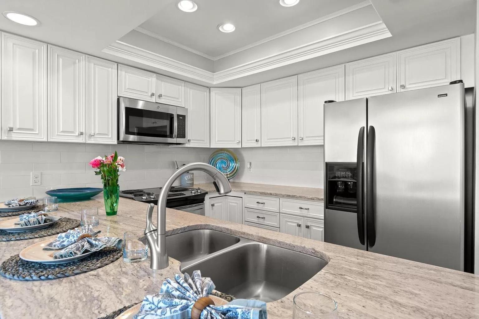 Apartment 100 Gulf Shore Drive, Unit 502