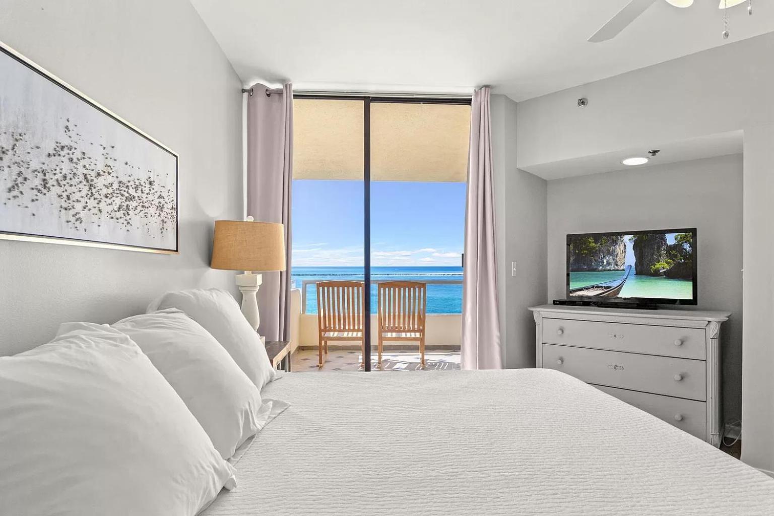 Apartment 100 Gulf Shore Drive, Unit 502 *