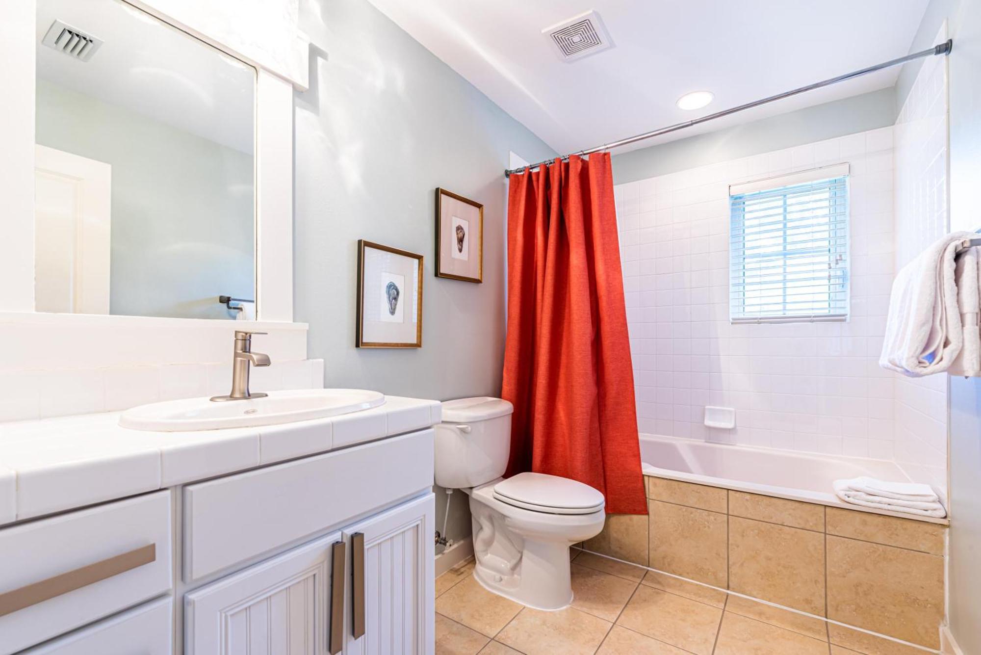 1347 Laurel Grove Holiday home