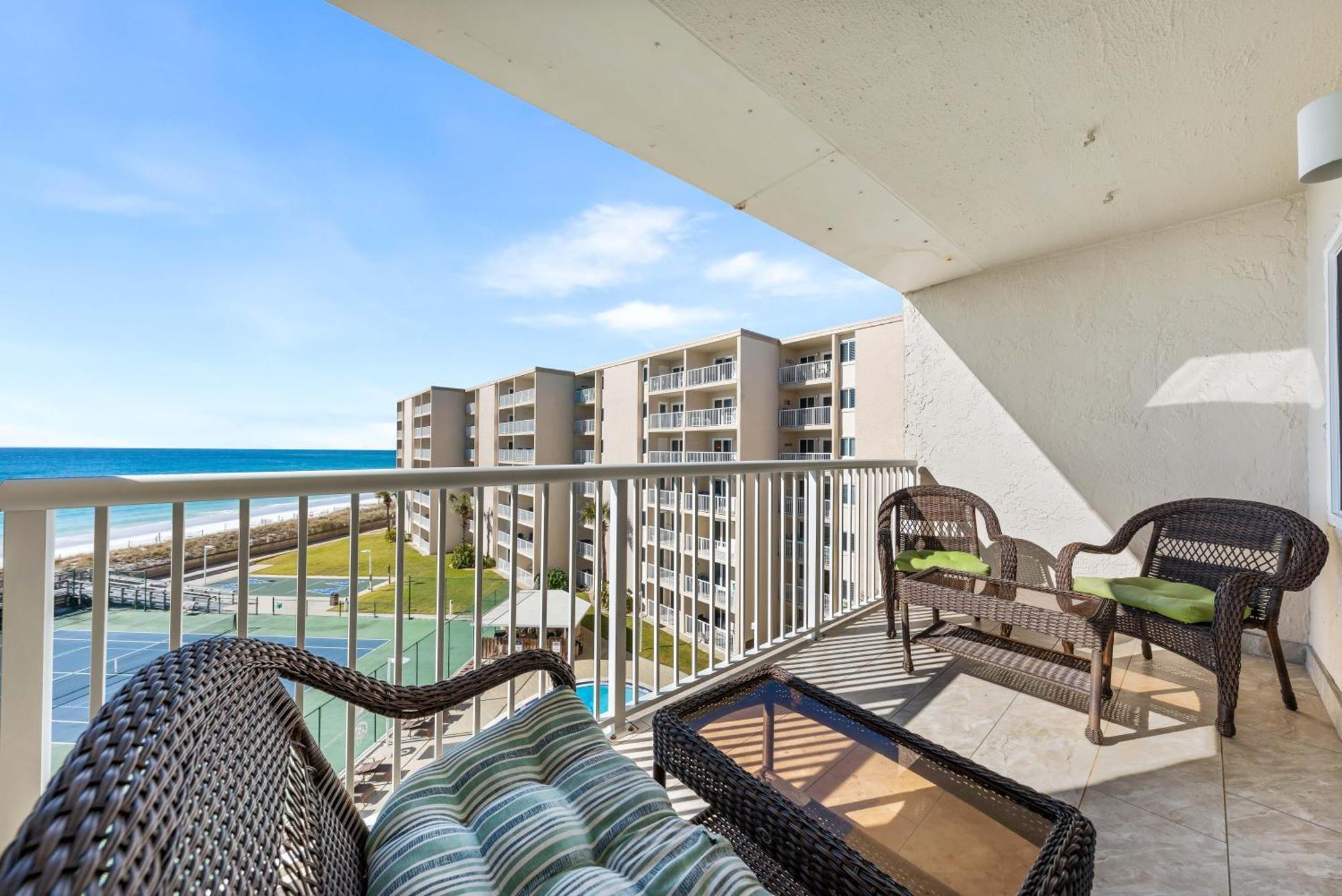 Surf And Racquet Unit 516 * Destin