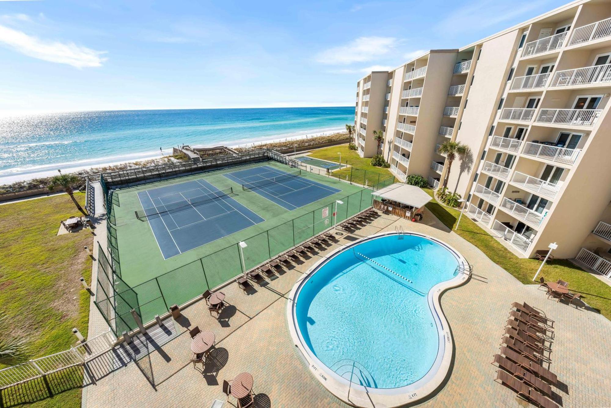 Surf And Racquet Unit 516 Holiday home Destin