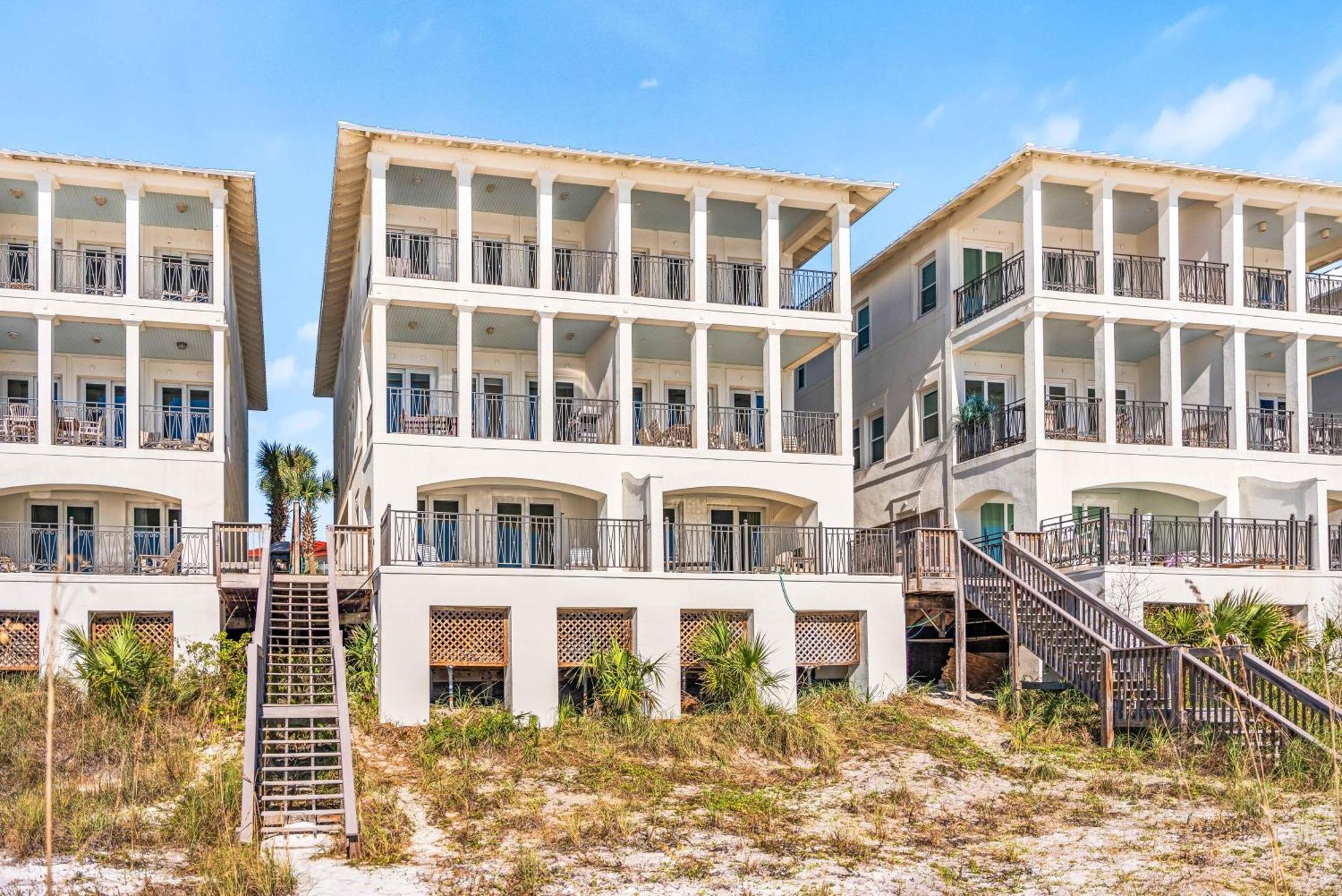 Sea La Vie- On The Beach- 2 Pools- Elevator Holiday home