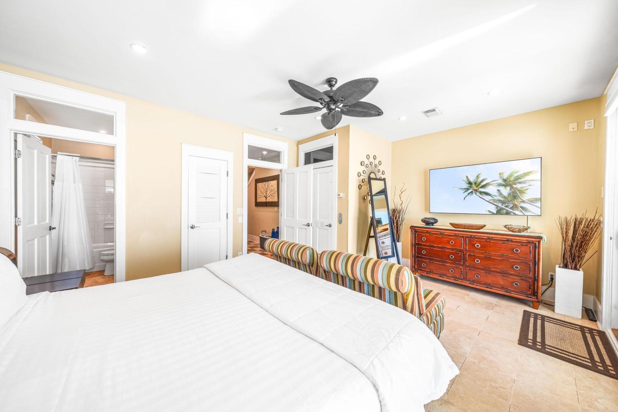 Sea La Vie- On The Beach- 2 Pools- Elevator Holiday home